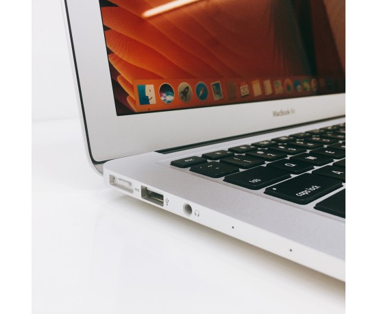 Macbook Air 2016 13 inch MMGF2 Core i5 1.6Ghz 8GB RAM 128GB SSD – Like New Macbook Air 2016 13 inch MMGF2 Core i5 1.6Ghz 8GB RAM 128GB SSD – Like New
